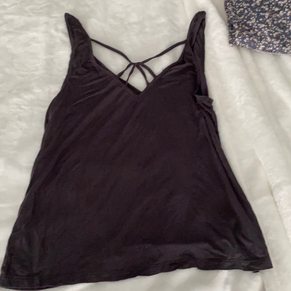 American Eagle flowy cross neck tank